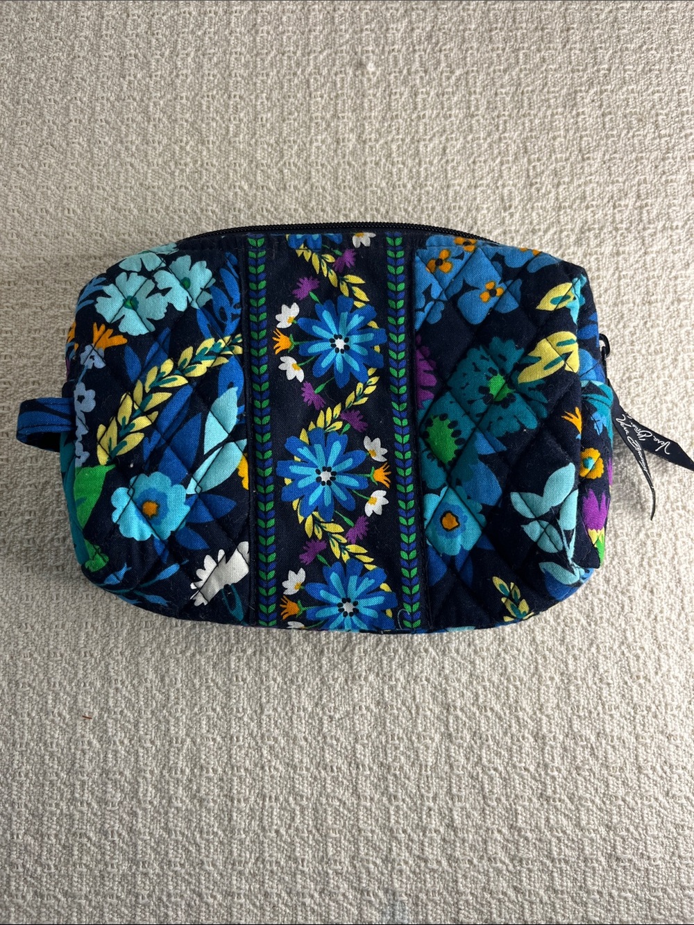 Vera Bradley Navy Floral Quilted Cosmetic Pouch "Midnight Blues" retired pattern - Picture 4 of 8